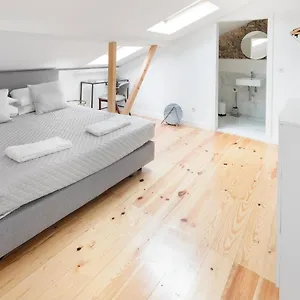  Maison d'hôtes Lusiadas With Private Bathroom