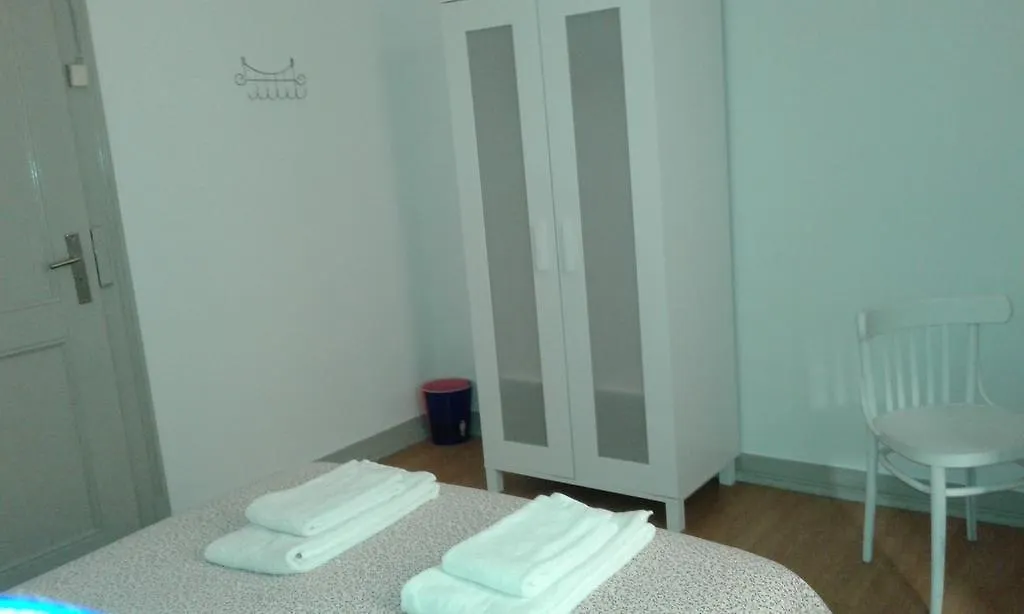 Daisy Guest House Lisbon 0*,